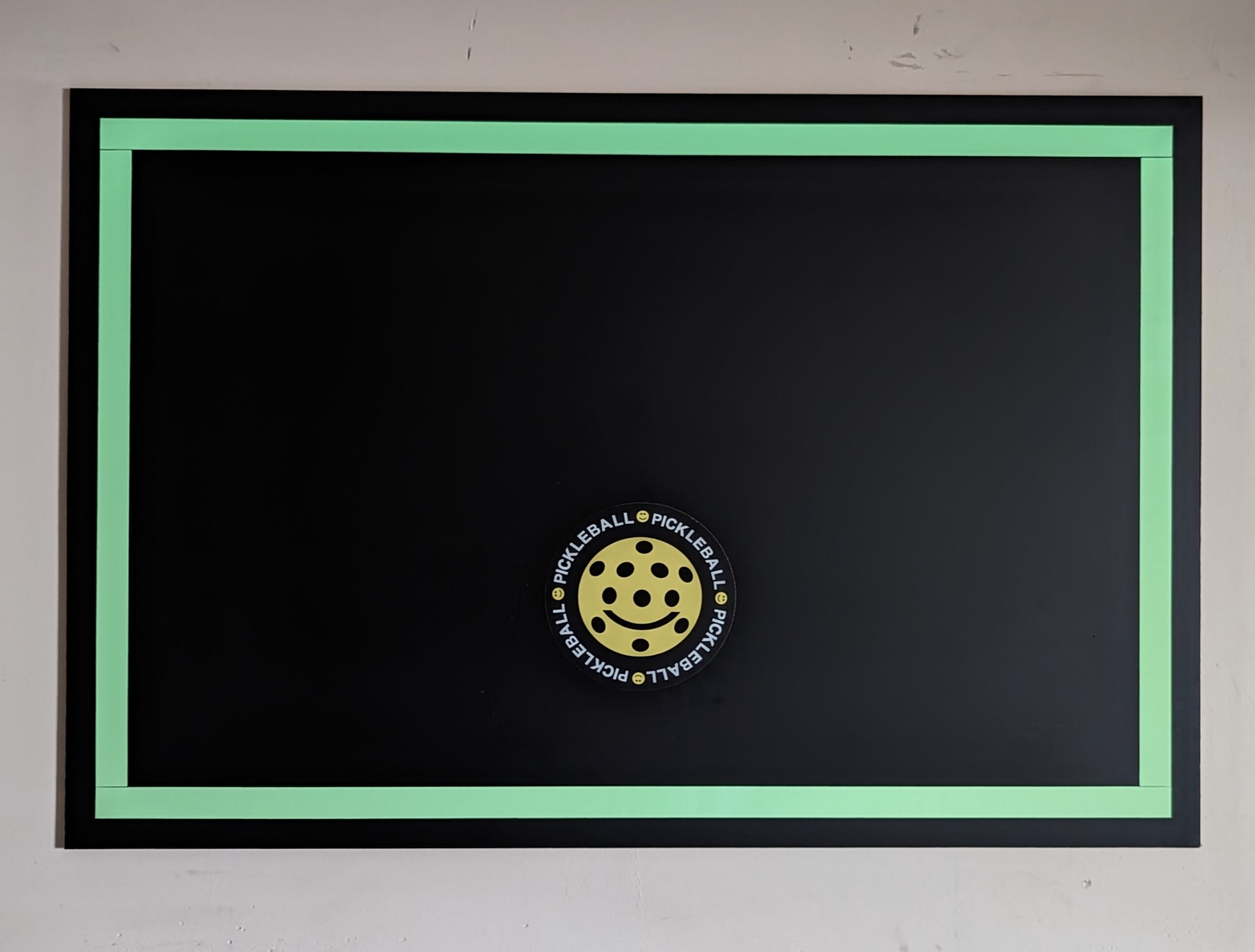 Reversible board with white board on one side and black board on the other side (24" x 36")